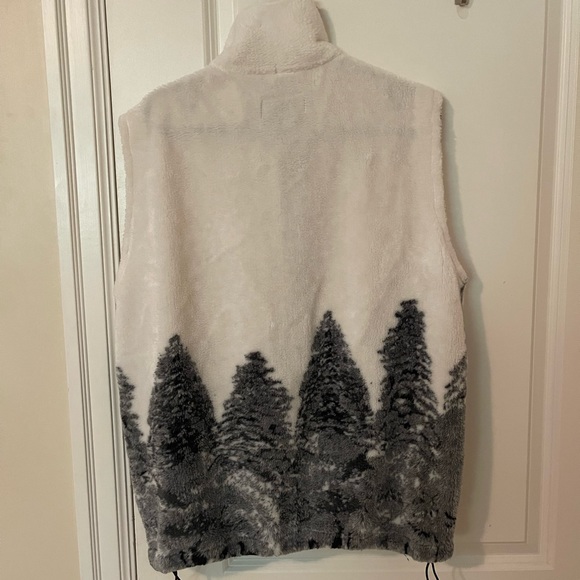 Vintage Delané Vest - Canadian Casual Wear Edition - Picture 2 of 5